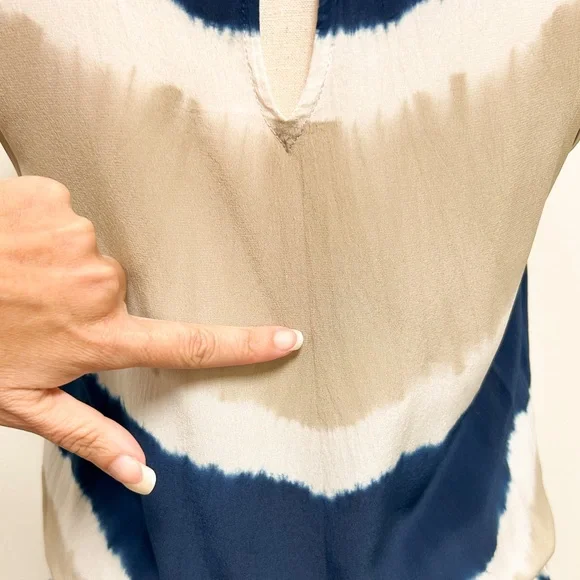 Joie Silk Tie Dye Sleeveless Scoop Neck Isidora Romper XS Ivory Beige Navy FLAWS - Picture 13 of 13